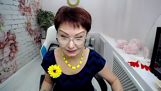 Snapshot of Cutie_Asya chatting on 01.27.25 Cutie Asya online show from 01.27.25