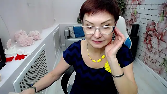 Snapshot of Cutie_Asya chatting on 01.27.25 Cutie Asya online show from 01.27.25