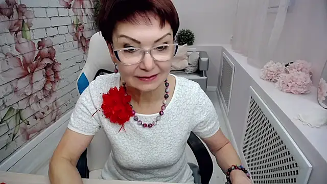 Snapshot of Cutie_Asya chatting on 02.05.25 Cutie Asya online show from 02.05.25