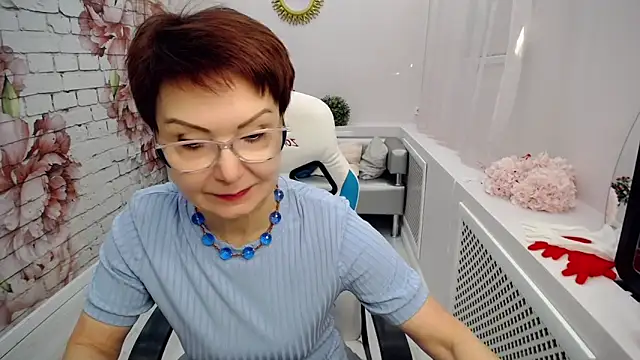 Snapshot of Cutie_Asya chatting on 02.10.25 Cutie Asya online show from 02.10.25