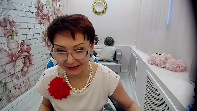 Snapshot of Cutie_Asya chatting on 03.18.25 Cutie Asya online show from 03.18.25