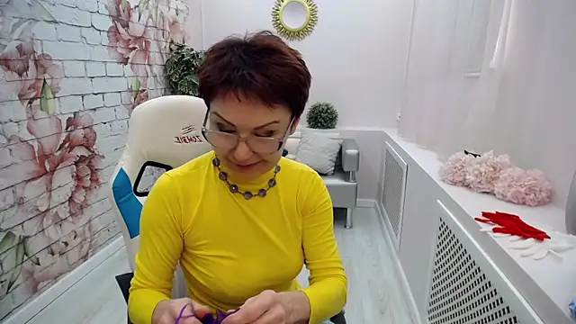 Snapshot of Cutie_Asya chatting on 03.19.25 Cutie Asya online show from 03.19.25