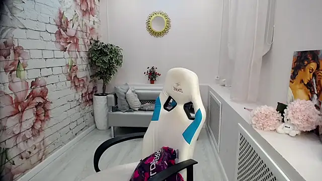 Snapshot of Cutie_Asya chatting on 11.03.25 Cutie Asya online show from 11.03.25