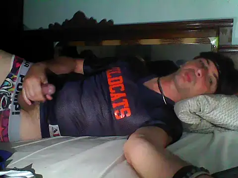 frank32love online show from 10.18.25