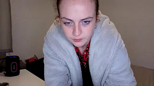 ENGLISHEMILY 69 online show from 12.13.25