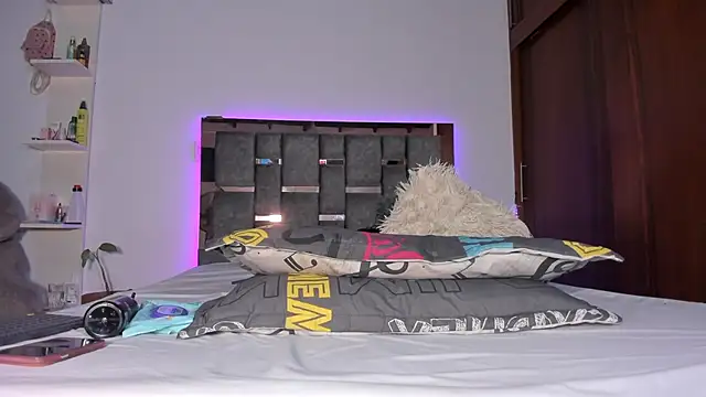 Carol M8 online show from 09.26.25