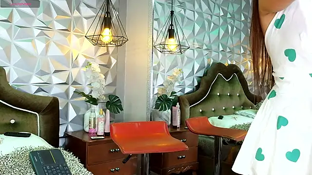 Snapshot of SusanSlim chatting on 02.14.26 SusanSlim online show from 02.14.26