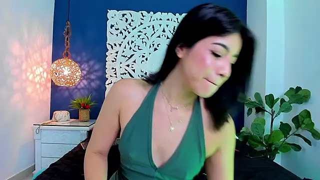 Snapshot of DeaQadesh chatting on 03.16.25 DeaQadesh online show from 03.16.25
