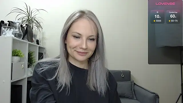 Snapshot of Sunny_bunny6 chatting on 12.22.24 Sunny bunny6 online show from 12.22.24