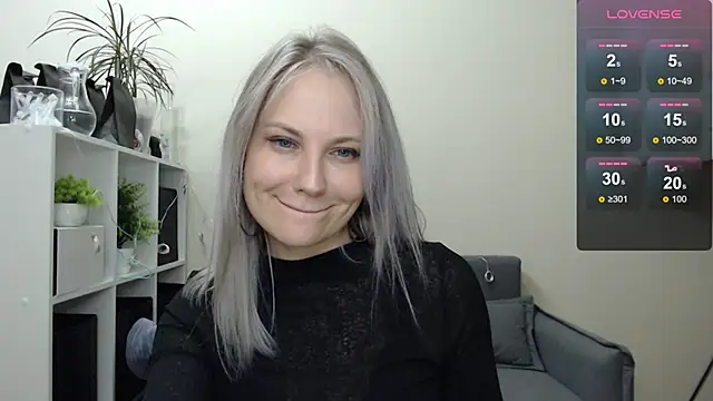 Snapshot of Sunny_bunny6 chatting on 12.22.24 Sunny bunny6 online show from 12.22.24