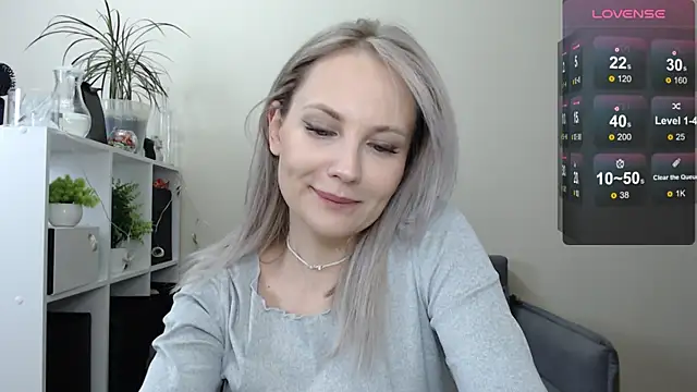 Snapshot of Sunny_bunny6 chatting on 12.26.24 Sunny bunny6 online show from 12.26.24