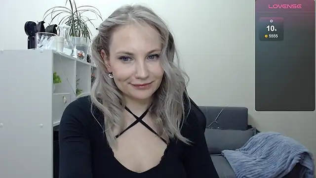 Snapshot of Sunny_bunny6 chatting on 01.11.25 Sunny bunny6 online show from 01.11.25