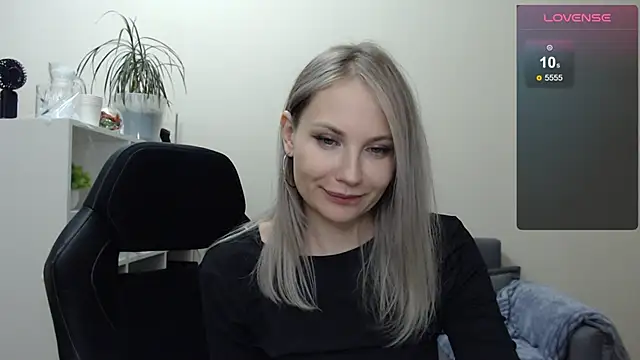 Snapshot of Sunny_bunny6 chatting on 01.19.25 Sunny bunny6 online show from 01.19.25