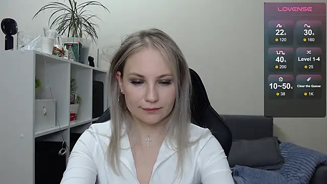 Snapshot of Sunny_bunny6 chatting on 01.26.25 Sunny bunny6 online show from 01.26.25