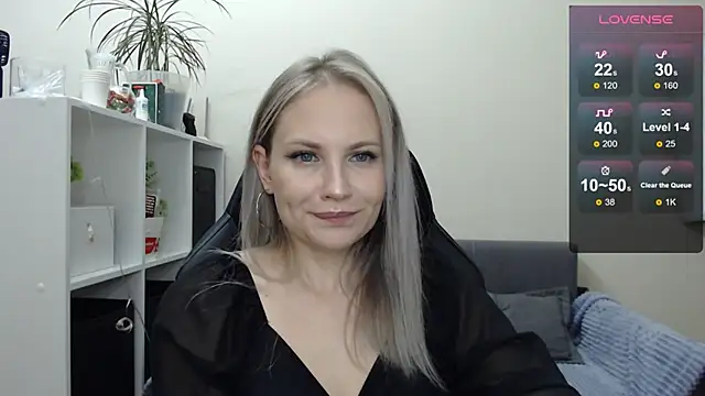 Snapshot of Sunny_bunny6 chatting on 01.30.25 Sunny bunny6 online show from 01.30.25