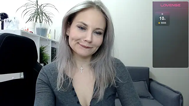 Snapshot of Sunny_bunny6 chatting on 03.21.25 Sunny bunny6 online show from 03.21.25