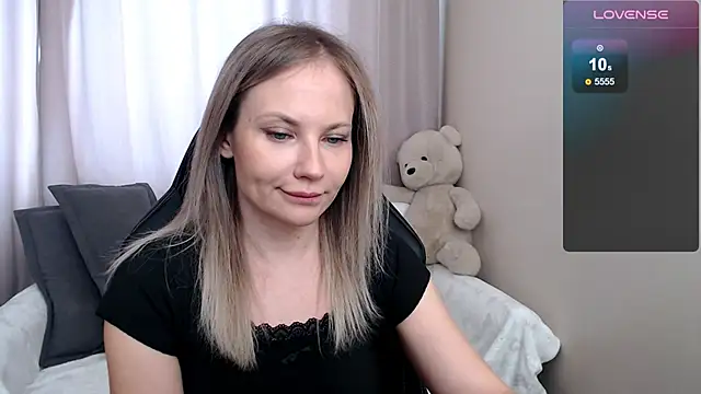 Snapshot of Sunny_bunny6 chatting on 02.19.26 Sunny bunny6 online show from 02.19.26