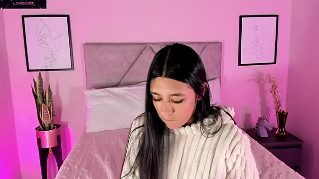 Emilyh  online show from 12.02.25