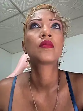 Amaliu  online show from 11.08.25