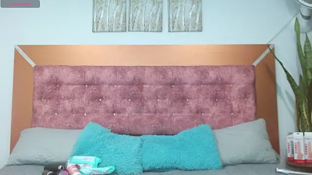 vennuss 89 online show from 02.04.25