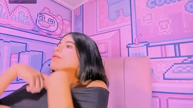 Snapshot of _18alice chatting on 02.09.25 18alice online show from 02.09.25