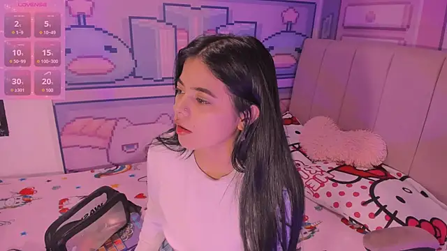 Snapshot of _18alice chatting on 02.13.25 18alice online show from 02.13.25