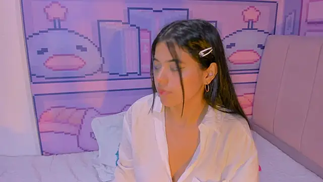 Snapshot of _18alice chatting on 03.15.25 18alice online show from 03.15.25