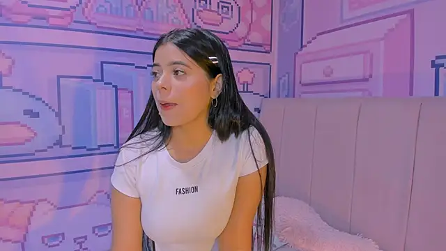 Snapshot of _18alice chatting on 03.20.25 18alice online show from 03.20.25