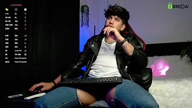 LyleBennett  online show from 09.13.25