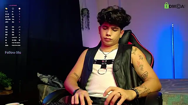 LyleBennett  online show from 11.05.25