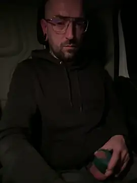 Snapshot of _Haptic_ chatting on 12.06.24 Haptic online show from 12.06.24