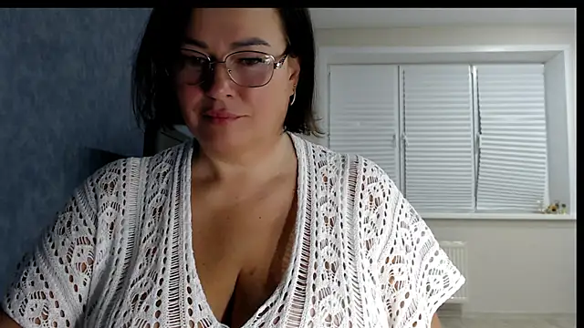 Nora Star online show from 03.20.26