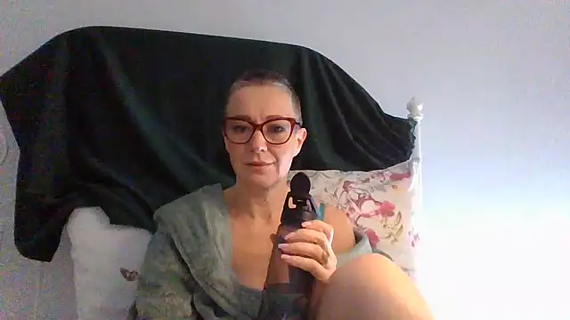 ELEGANT-ARIA36 online show from 01.07.25