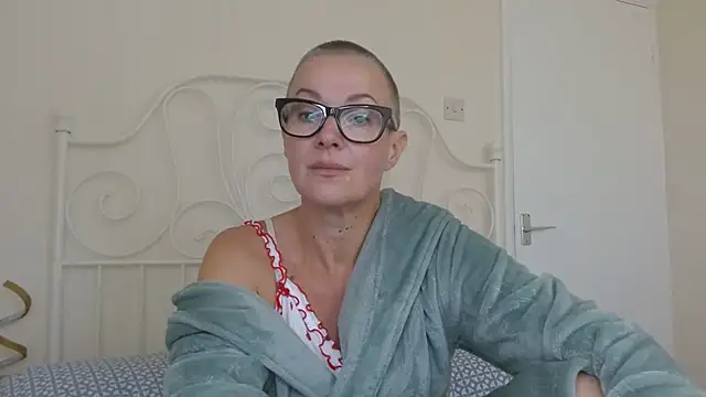 ELEGANT-ARIA36 online show from 10.07.25