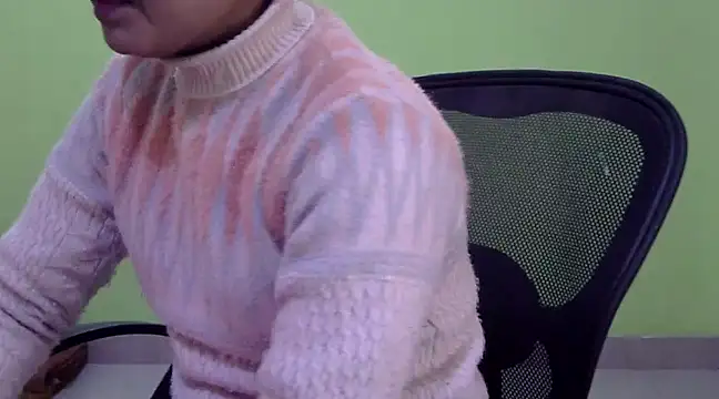 Snapshot of Payalsharma09 chatting on 12.22.24 Payalsharma09 online show from 12.22.24