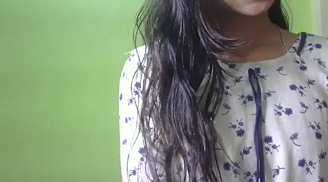 Snapshot of Payalsharma09 chatting on 01.12.25 Payalsharma09 online show from 01.12.25