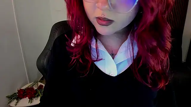 crimson tati  online show from 09.12.25