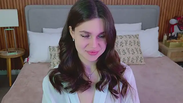 RihannaRose online show from 11.29.25