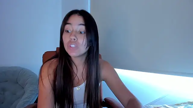 Snapshot of AriaMontgomery chatting on 02.02.25 AriaMontgomery online show from 02.02.25