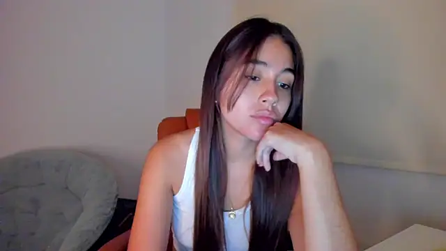 Snapshot of AriaMontgomery chatting on 02.03.25 AriaMontgomery online show from 02.03.25