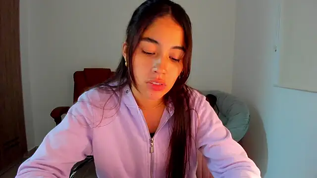 Snapshot of AriaMontgomery chatting on 03.10.25 AriaMontgomery online show from 03.10.25