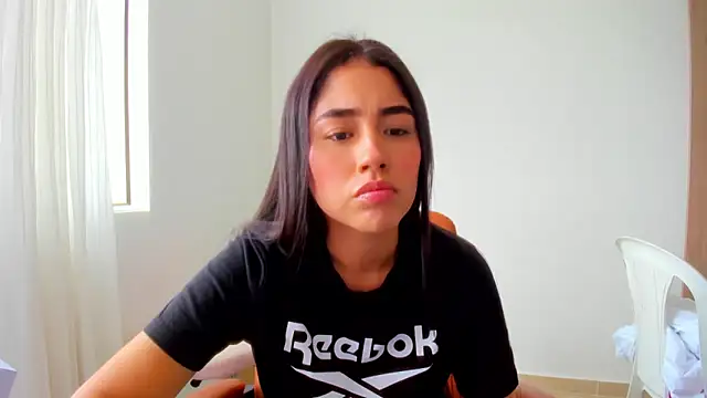 AriaMontgomery online show from 04.28.26