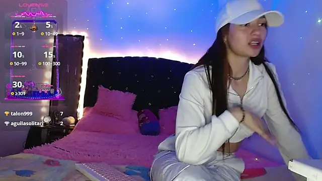 holy juli online show from 02.25.25