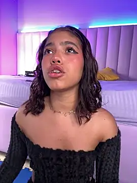 KellyOlsenbe online show from 03.06.26