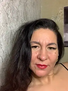 Snapshot of Tina_Moretti chatting on 03.20.25 Tina Moretti online show from 03.20.25