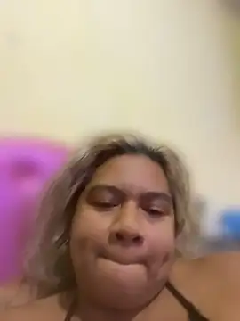 Snapshot of DanielitaWM chatting on 04.16.26 DanielitaWM online show from 04.16.26