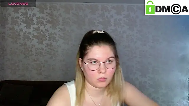 Snapshot of holy_michela chatting on 01.10.25 holy michela online show from 01.10.25