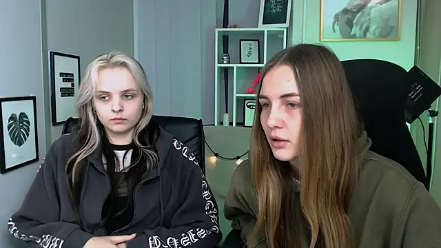 amelia gold1 online show from 12.16.24