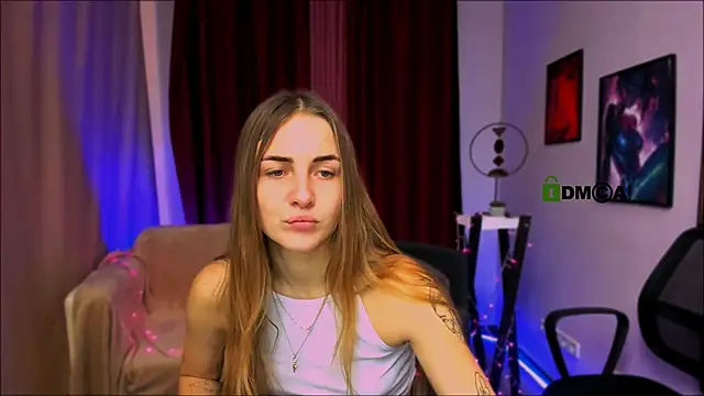 amelia gold1 online show from 01.20.25