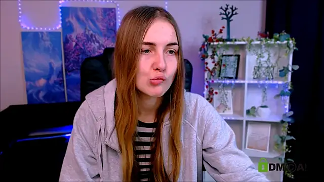 amelia gold1 online show from 01.24.25